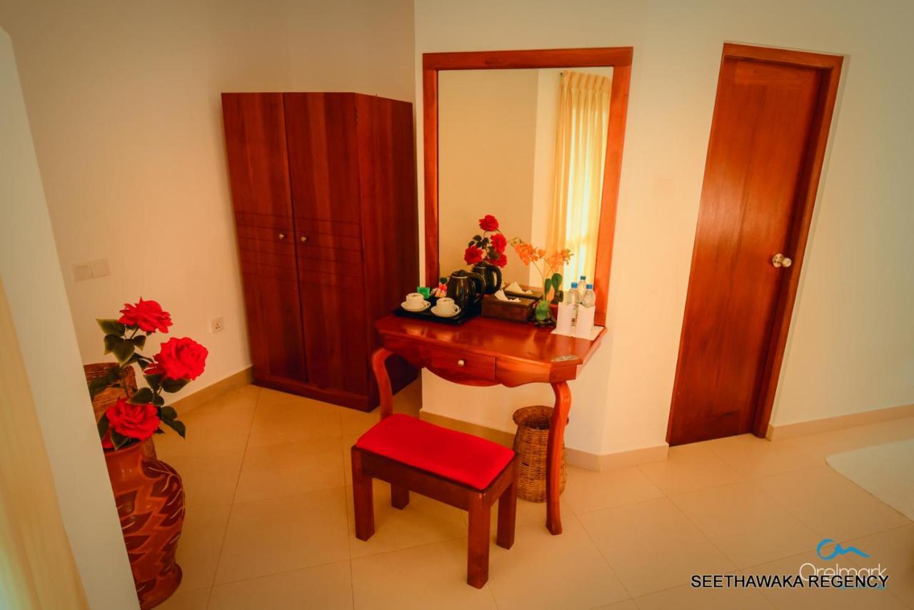 Seethawaka Regency Avissawella Exteriör bild
