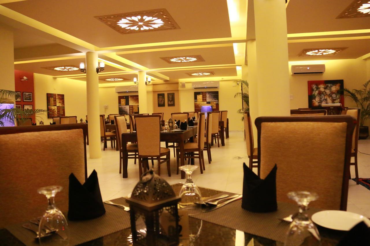 Seethawaka Regency Avissawella Exteriör bild